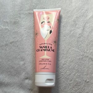 Sparkling vanilla champagne lotion